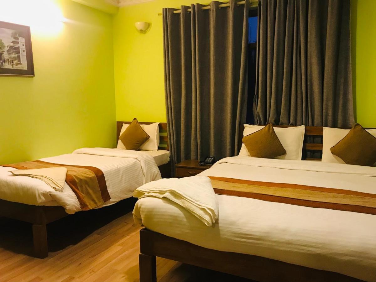 Hotel Lotus Garden Kathmandu Esterno foto
