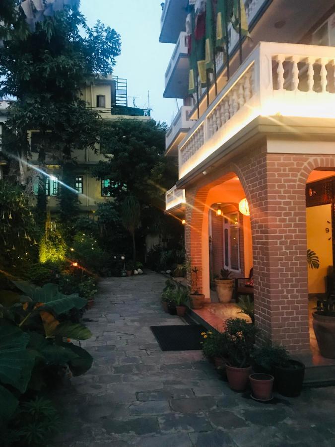 Hotel Lotus Garden Kathmandu Esterno foto