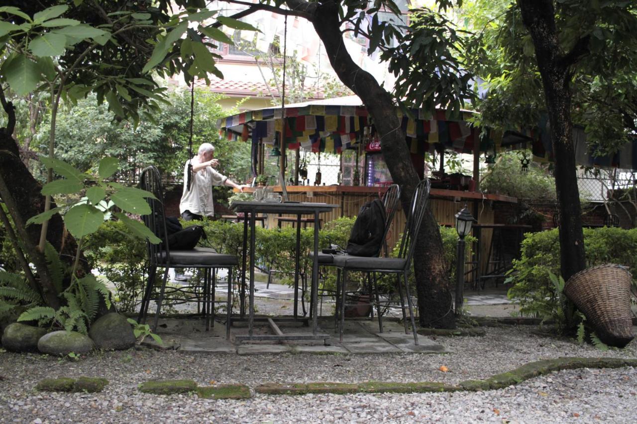 Hotel Lotus Garden Kathmandu Esterno foto