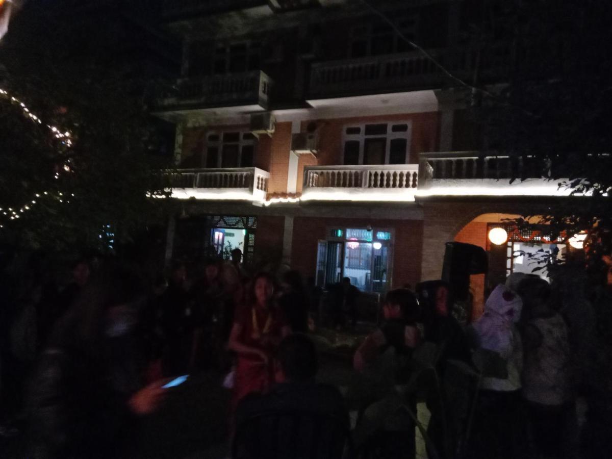 Hotel Lotus Garden Kathmandu Esterno foto