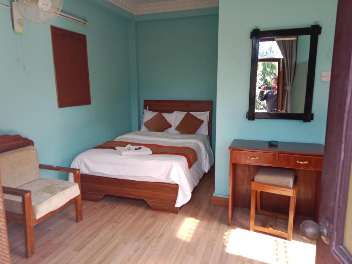 Hotel Lotus Garden Kathmandu Esterno foto