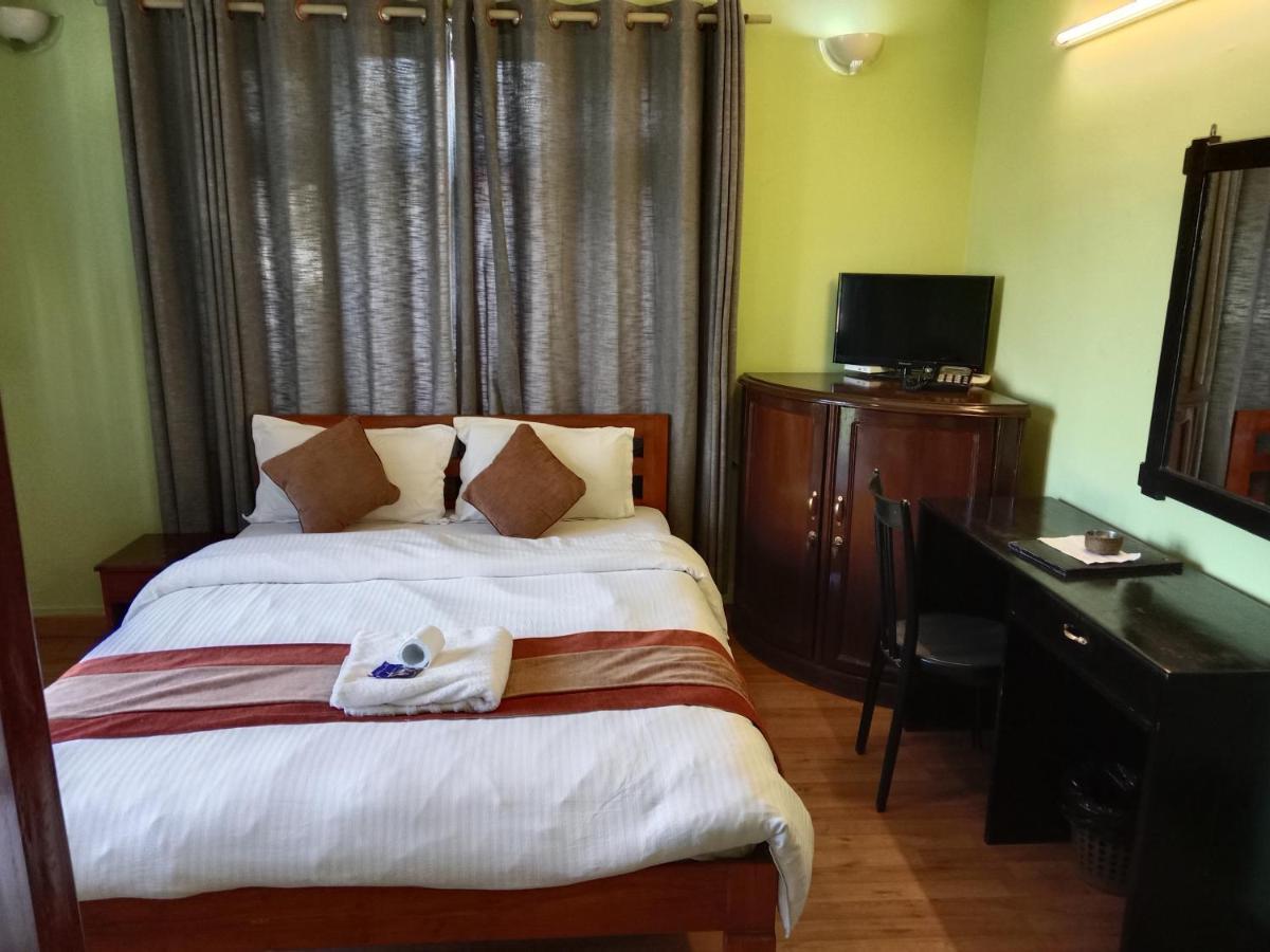 Hotel Lotus Garden Kathmandu Esterno foto