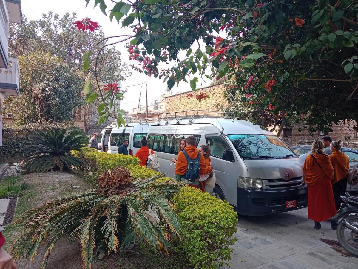 Hotel Lotus Garden Kathmandu Esterno foto