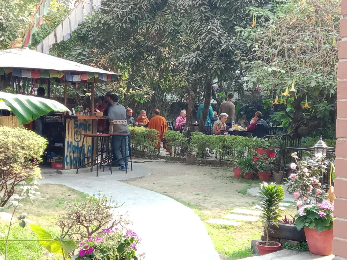 Hotel Lotus Garden Kathmandu Esterno foto