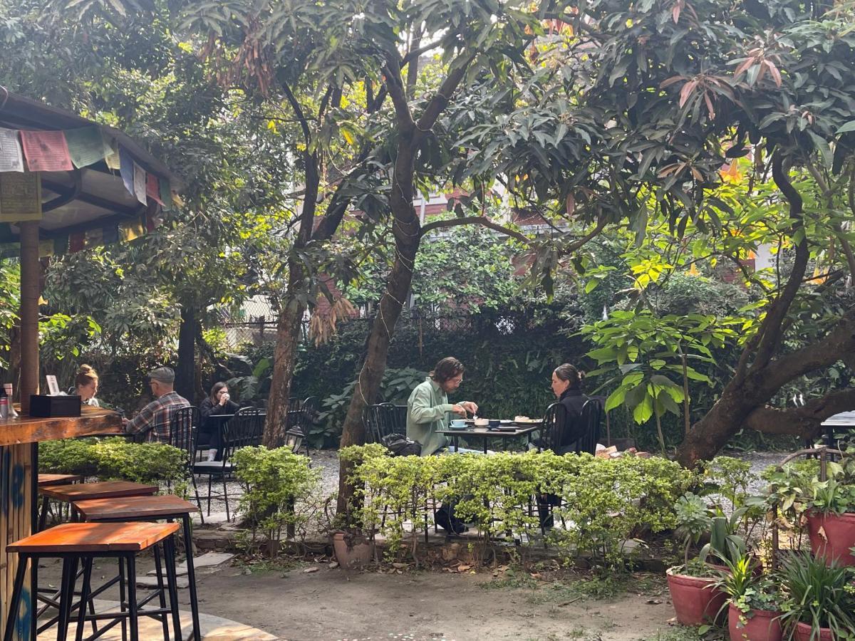 Hotel Lotus Garden Kathmandu Esterno foto
