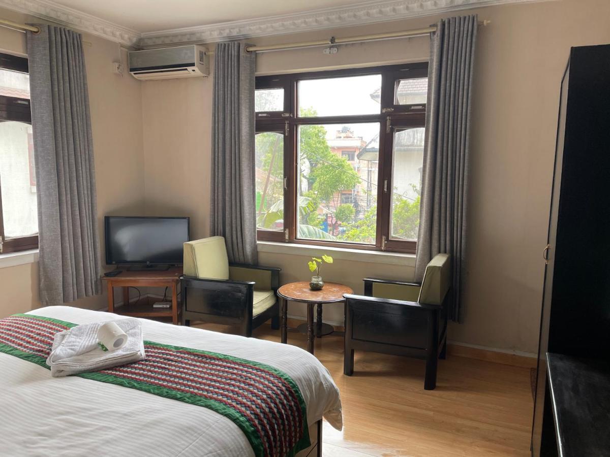 Hotel Lotus Garden Kathmandu Esterno foto